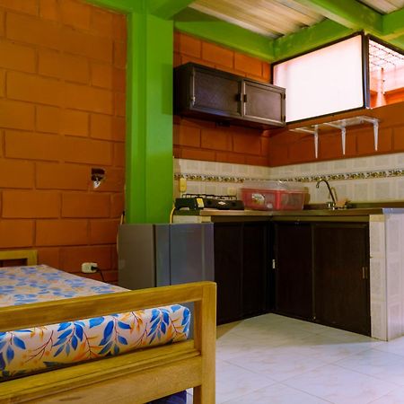 Mi Pueblo Natal Aptos Y Habitaciones Necocli Bagian luar foto