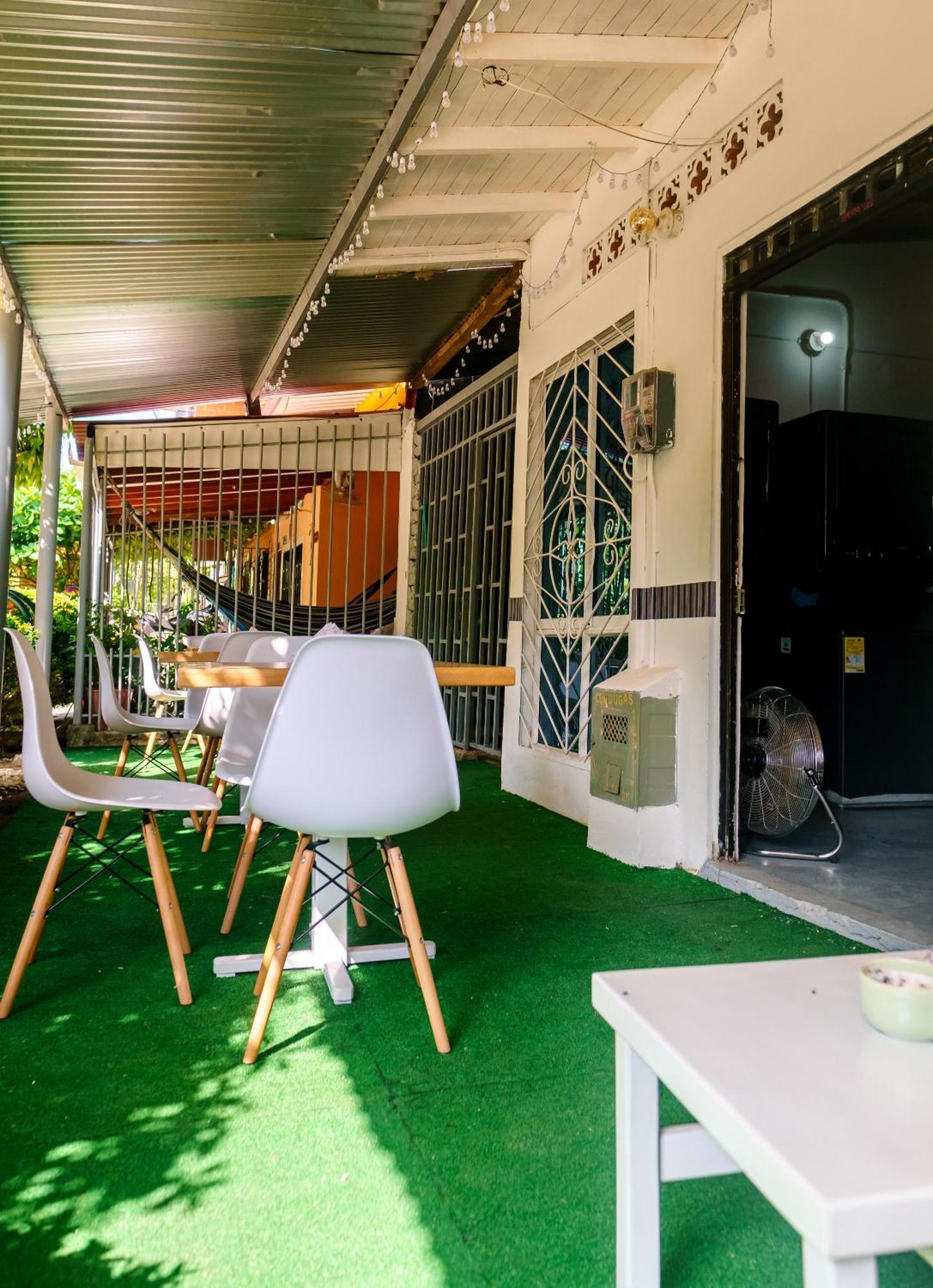 Mi Pueblo Natal Aptos Y Habitaciones Necocli Bagian luar foto
